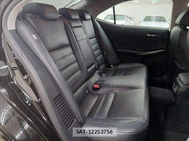 Lexus IS 2013-08 8796467-7