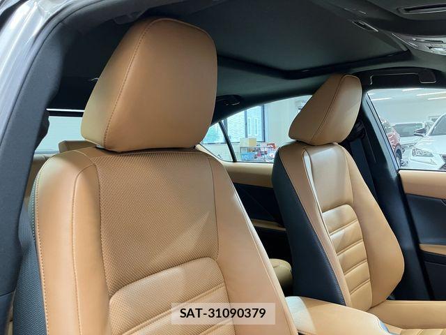 Lexus IS 2023-03 8796461-18