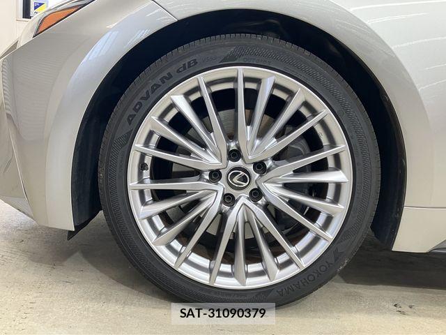 Lexus IS 2023-03 8796461-26