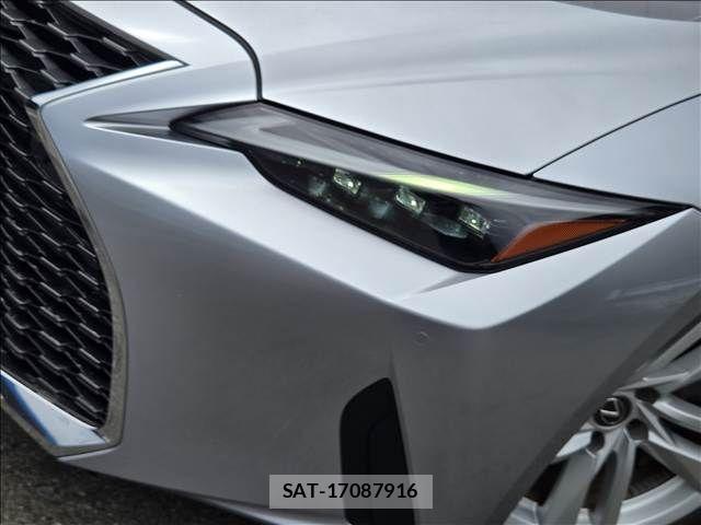 Lexus IS 2021-02 8796463-19