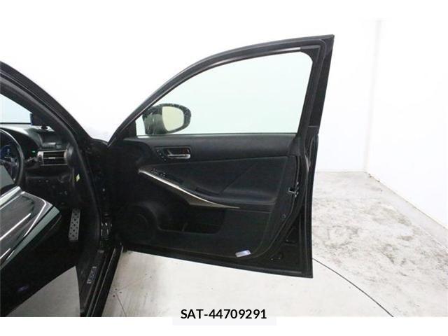 Lexus IS 2014-03 8796466-29