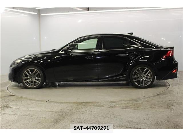 Lexus IS 2014-03 8796466-7