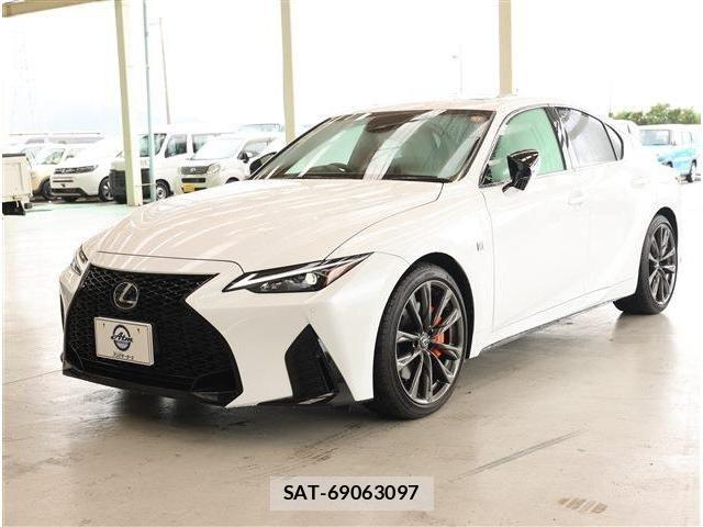 Lexus IS 2023-10 8829941-0