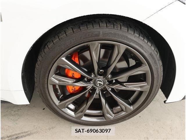 Lexus IS 2023-10 8829941-5