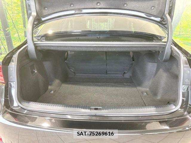 Lexus IS 2013-11 8829947-9