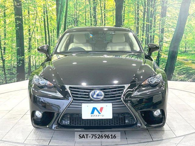 Lexus IS 2013-11 8829947-13