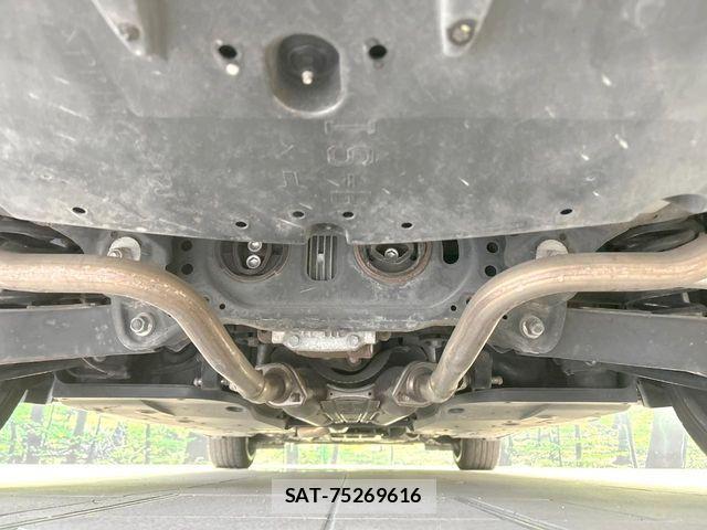 Lexus IS 2013-11 8829947-18