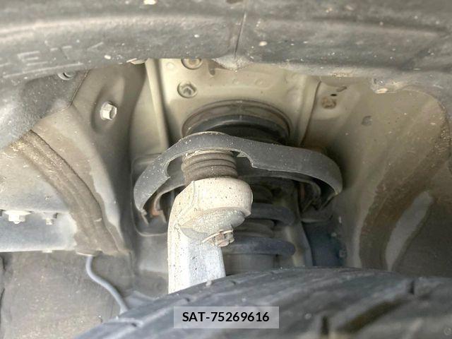 Lexus IS 2013-11 8829947-19