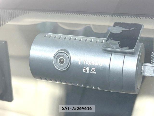 Lexus IS 2013-11 8829947-4