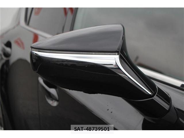 Lexus IS 2021-01 8849573-15