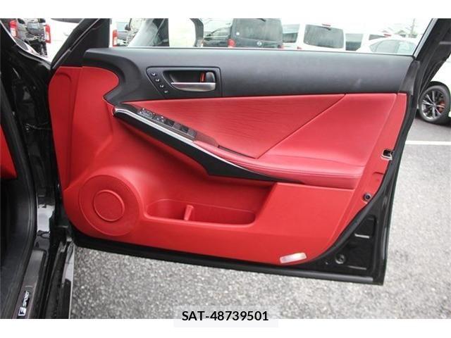 Lexus IS 2021-01 8849573-17