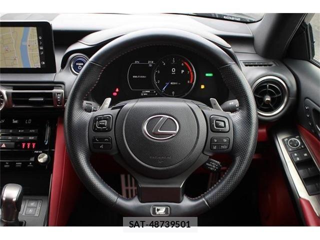 Lexus IS 2021-01 8849573-21