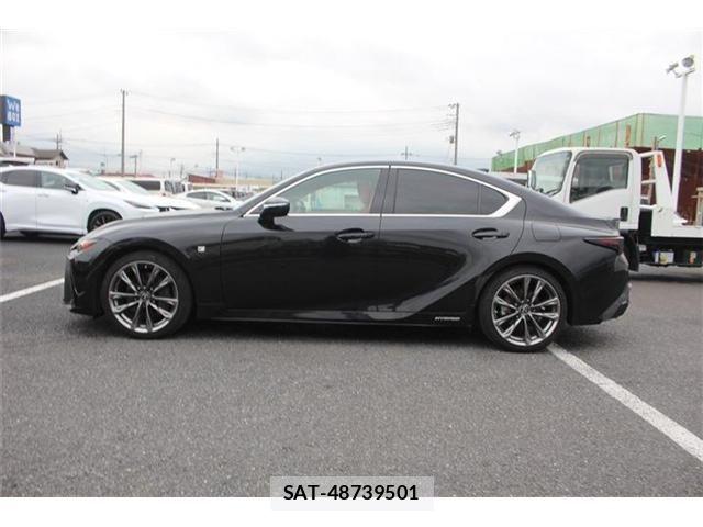 Lexus IS 2021-01 8849573-6