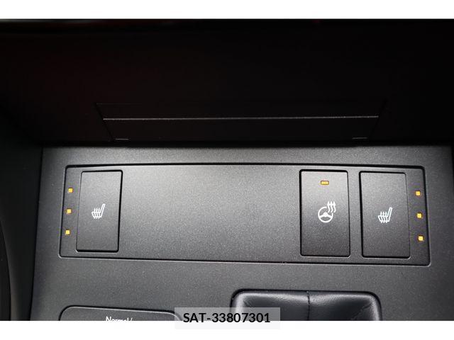 Lexus IS 2023-09 8849572-16