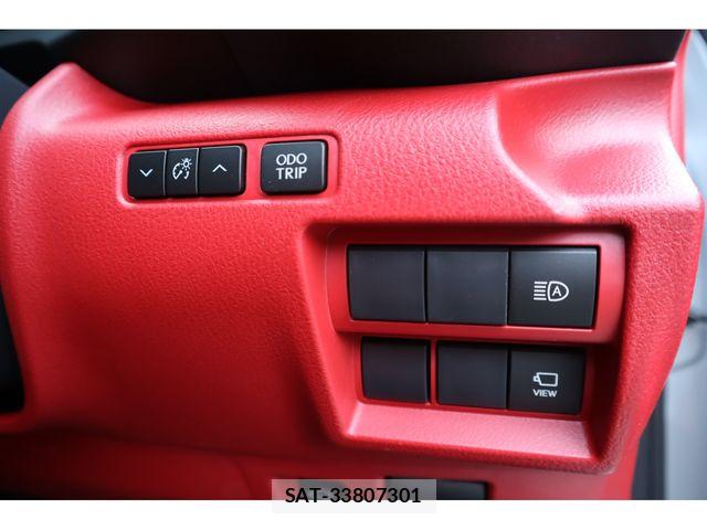 Lexus IS 2023-09 8849572-18
