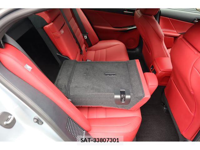 Lexus IS 2023-09 8849572-19