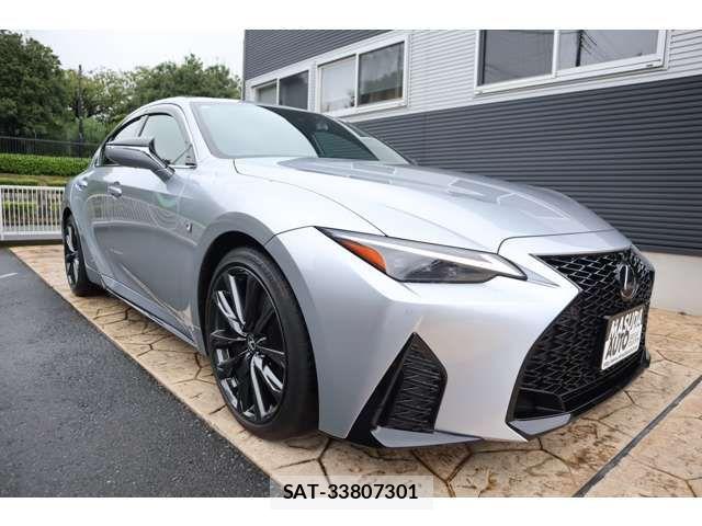 Lexus IS 2023-09 8849572-2