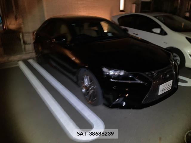 Lexus IS 2013-11 8848994-1