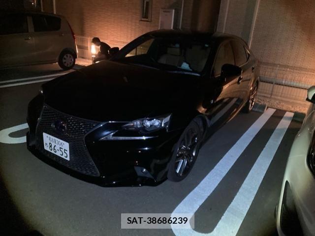 Lexus IS 2013-11 8848994-2