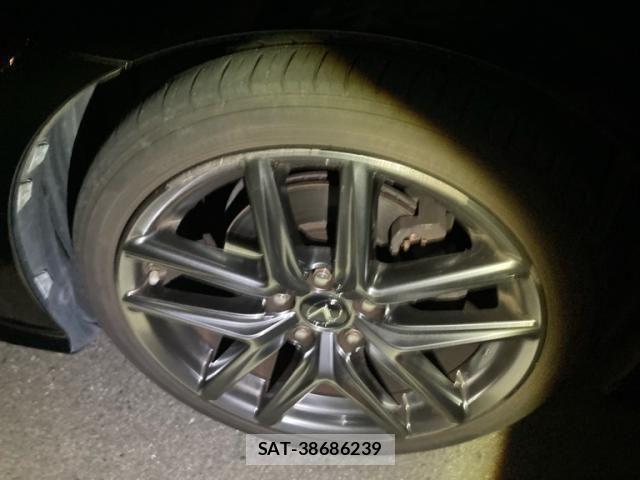 Lexus IS 2013-11 8848994-8