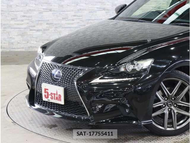 Lexus IS 2014-05 8849215-13