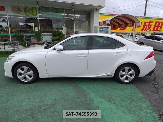 Lexus IS 2014-01 8871344-11