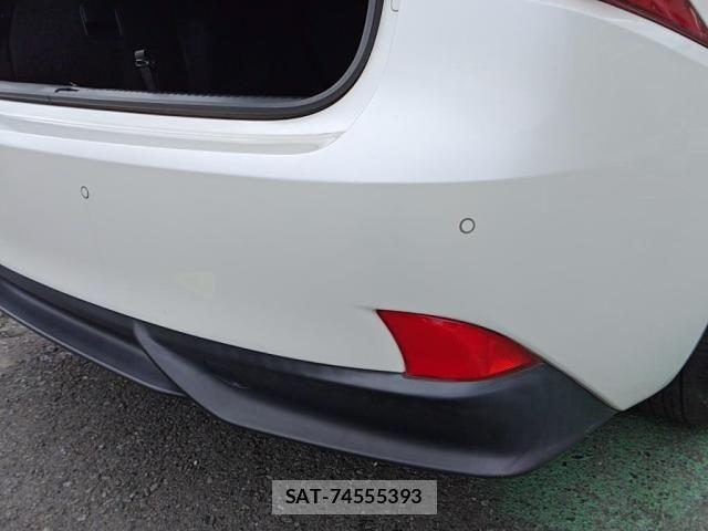Lexus IS 2014-01 8871344-27