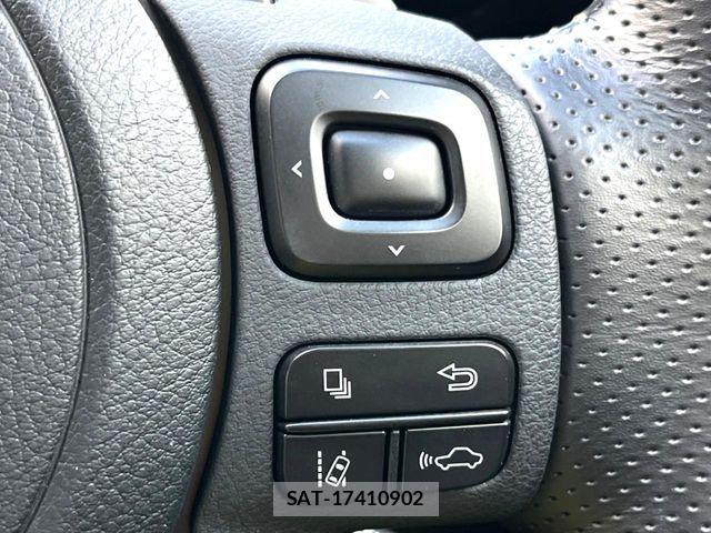 Lexus IS 2022-09 8871342-9