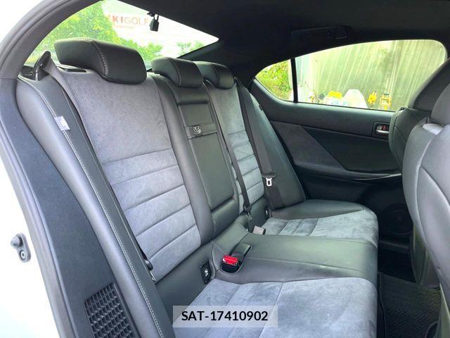 Lexus IS 2022-09 8871342-13