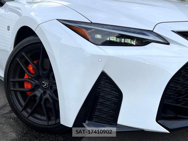 Lexus IS 2022-09 8871342-17