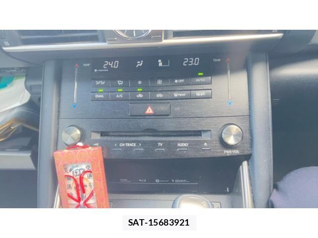 Lexus IS 2018-07 8880497-21