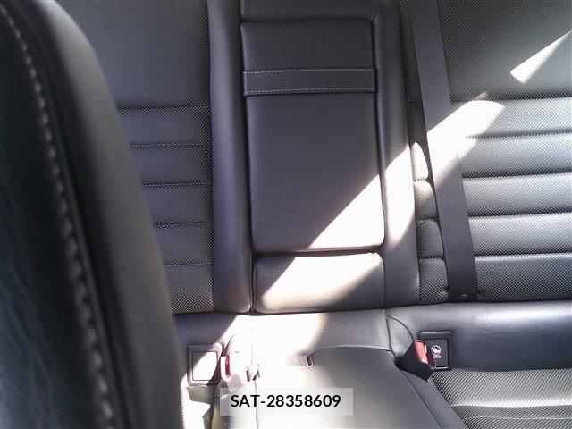 Lexus IS 2015-09 8880498-6