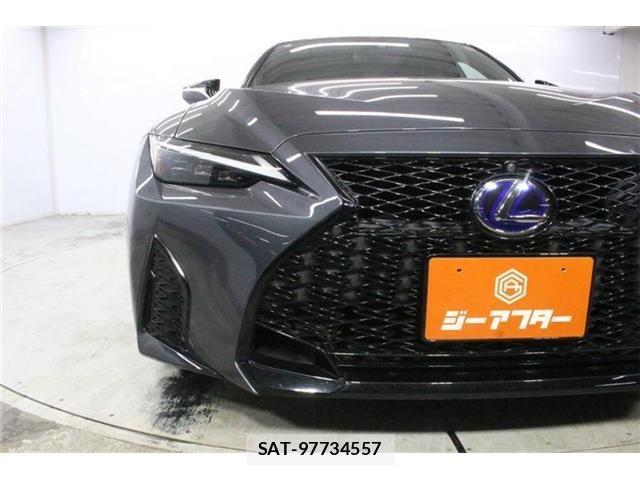 Lexus IS 2020-11 8880495-10