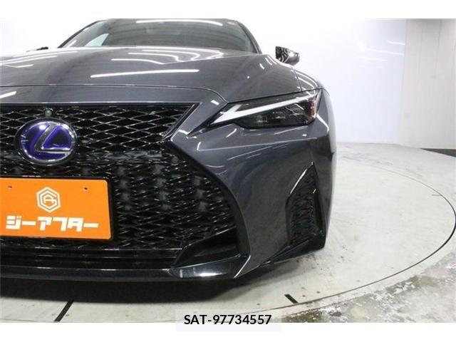 Lexus IS 2020-11 8880495-12