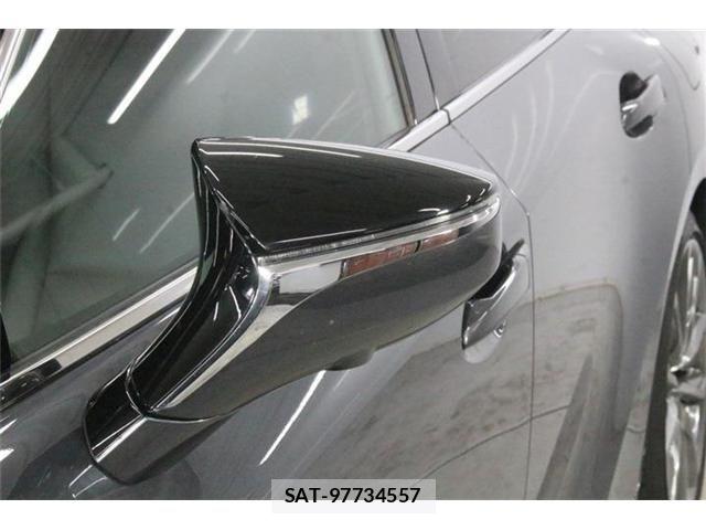 Lexus IS 2020-11 8880495-14