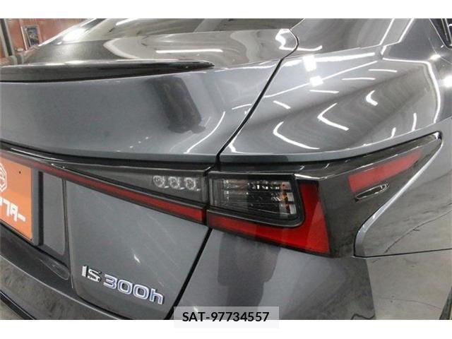 Lexus IS 2020-11 8880495-16