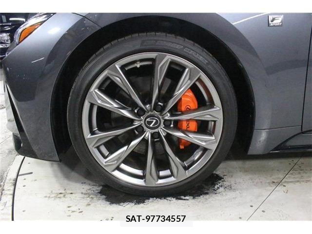 Lexus IS 2020-11 8880495-21
