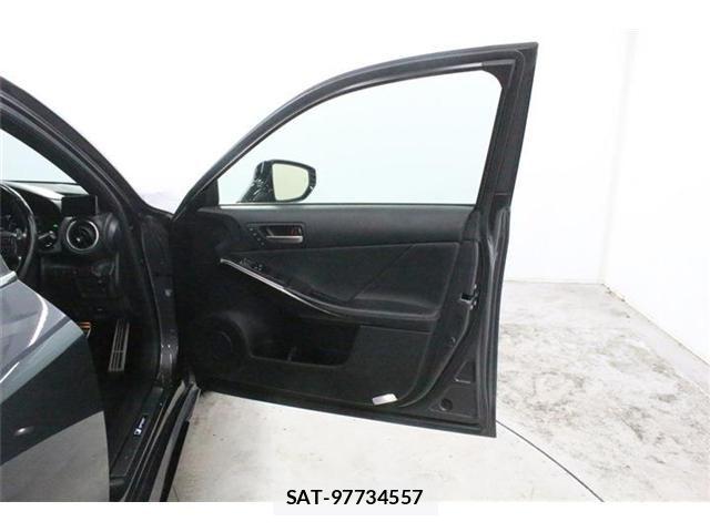 Lexus IS 2020-11 8880495-27