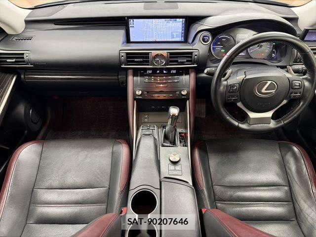 Lexus IS 2017-09 8880496-2