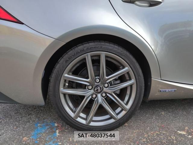 Lexus IS 2014-01 8883843-26