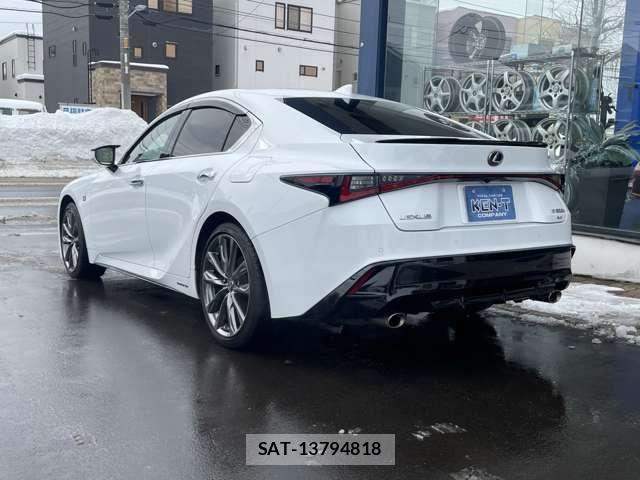 Lexus IS 2021-03 2668787-3