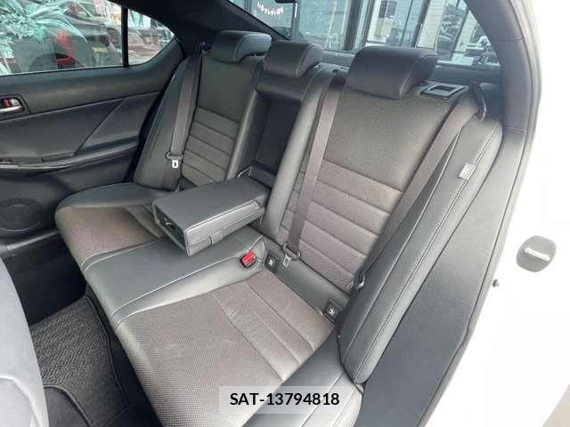 Lexus IS 2021-03 2668787-8