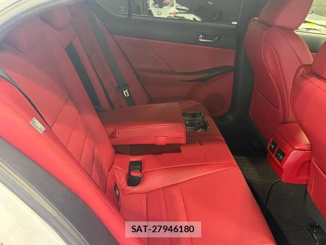 Lexus IS 2023-03 6499459-7