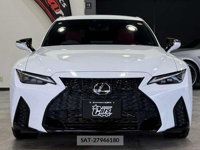 Lexus IS 2023-03 6499459-8