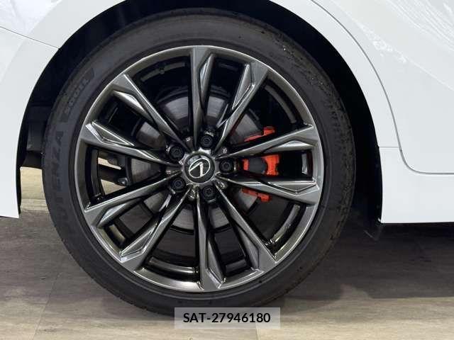 Lexus IS 2023-03 6499459-12