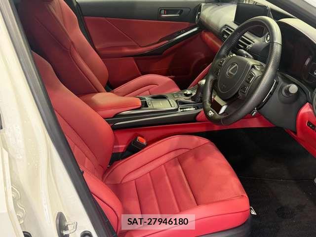 Lexus IS 2023-03 6499459-4
