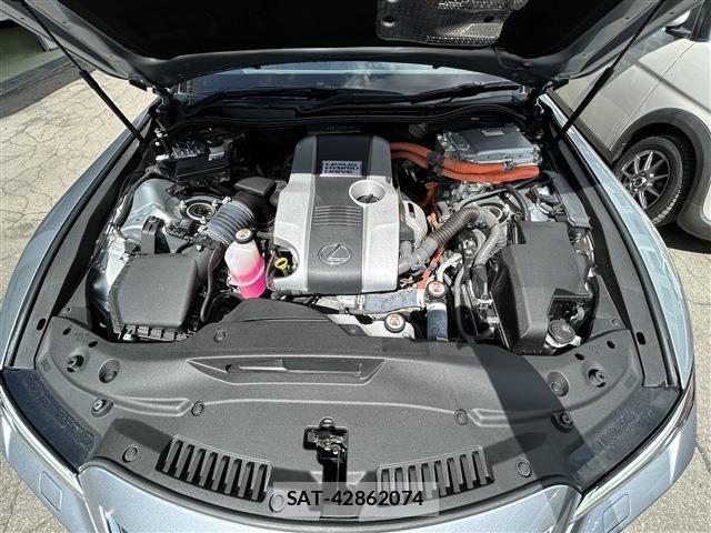 Lexus IS 2021-03 6612821-28