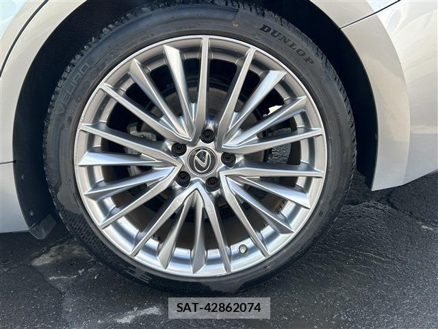 Lexus IS 2021-03 6612821-5