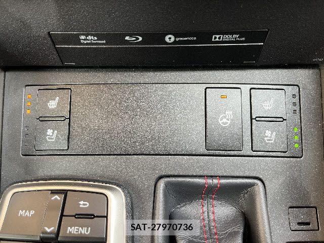 Lexus IS 2019-07 6676669-15