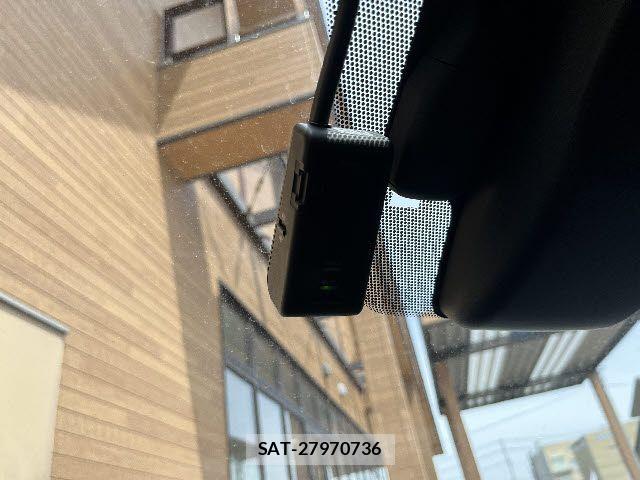Lexus IS 2019-07 6676669-5